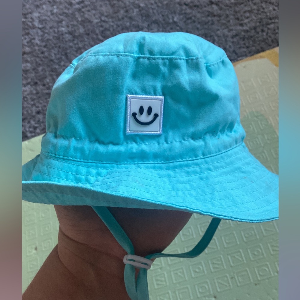 Infant bucket hat- blue with adjustable strap
